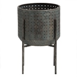 CACHEPOT DE METAL ENVELHECIDO COM BASE PRETA