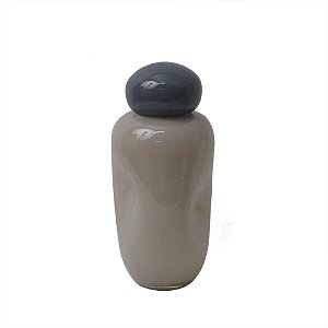 GARRAFA DE VIDRO CINZA CLARO COM TAMPA CINZA ESCURO