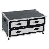 MOVEL DE COURO COM METAL