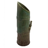 VASO VERDE COM TEXTURA VERDE