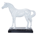 CAVALO DECORATIVO DE RESINA DOURADO