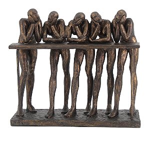 PECA DECORATIVA EM RESINA ESCULTURA HOMENS PENSANDO BRONZE 27X10X24