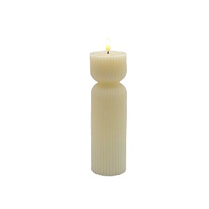 VELA DECORATIVA COM LED EM CERA COR BEGE