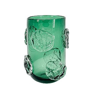 VASO DECORATIVO EM VIDRO VERDE COM DETALHES EM RELEVO ESTILO MURANO