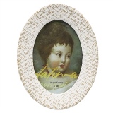PORTA RETRATO EM RESINA BRANCO E BEGE