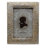 PORTA RETRATO DE RESINA DOURADO