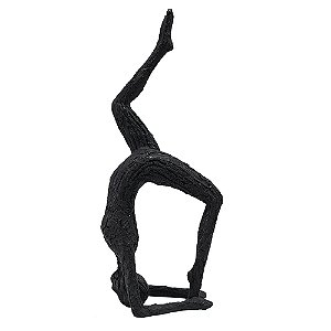 PECA DECORATIVA EM RESINA ESTATUETA YOGA PRETO 15,5CM X 10,5CM X 38,5CM