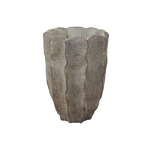 VASO DECORATIVO EM CIMENTO BEGE E BRANCO RUSTICO