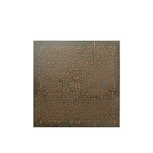QUADRO DECORATIVO COM DETALHES EM RELEVO PRETO E MARROM