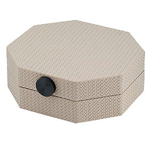 CAIXA DECORATIVA EM MADEIRA E REVESTIDO EM PU CREME 19CM X 19CM X 7CM