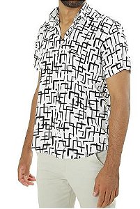 CAMISA MANGA CURTA REGULAR VISCOSE GEOMETRICA BRANCO/PRETO