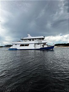 Barco Hotel Hunter - 25 passageiros