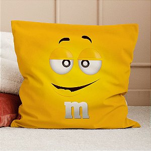 ALMOFADA - M&M AMARELA E LARANJA