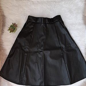 Saia no couro eco