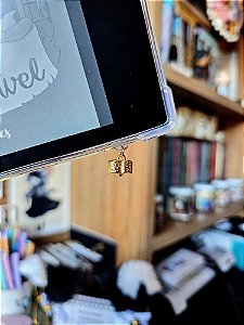 Plugue anti-poeira (charmes) para Kindle e smartphone