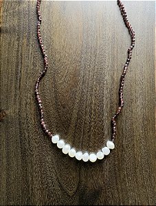 Colar de Granadas com Pérolas