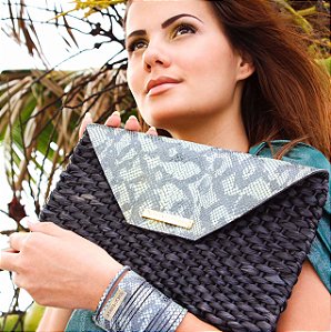 Clutch Palha Milho Preta Envelope