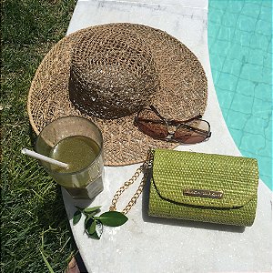 Clutch de palha verde fat