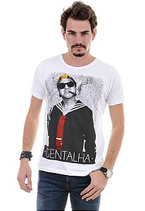 CAMISETA MASCULINA GENTALHA RED FEATHER