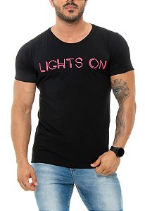 CAMISETA RED FEATHER LIGHTS ON PRETA MASCULINA