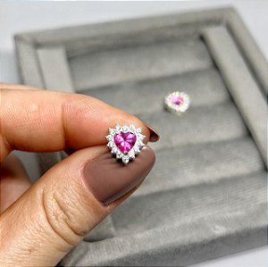 Brinco de Coração com Rubi Rose e Zircônias Cravejadas
