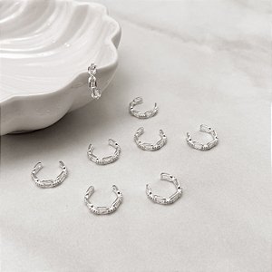 Piercing fake corrente cravejada