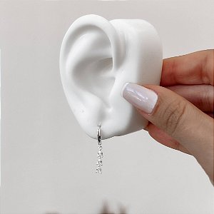 Argola click 13mm pingente zircônias gota