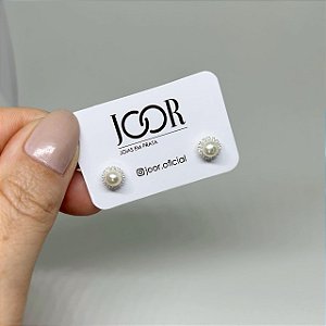 Brinco de Pérola com Bordas Cravejada de Zircônias