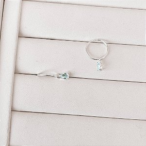 Argola 15mm pingente zircônia gota azul claro