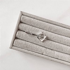 Argola click quadrada