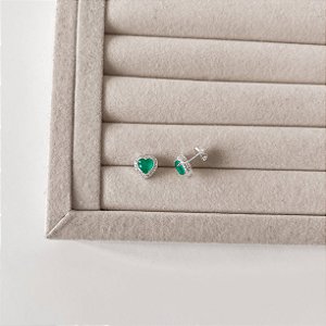 Brinco zircônia coração verde fusion com cravejado 9mm