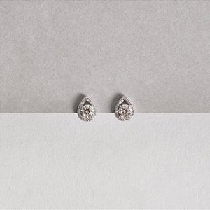 Brinco moissanite 5mm com gota vazada cravejada ródio