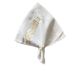 Guardanapo branco de linho com bordado "Família" - 1 pç