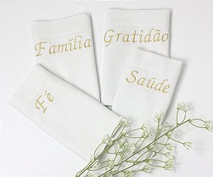 Guardanapos brancos de linho bordados  -  4 pçs