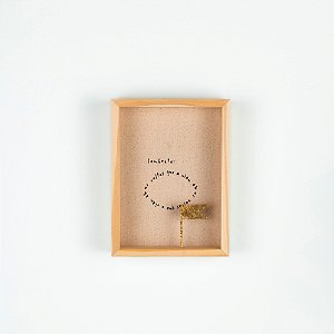 Quadro Caixa Bordado com acrílico - As voltas que a vida dá