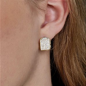 Brinco Lumière Dourado – Argola Retangular Cravejada