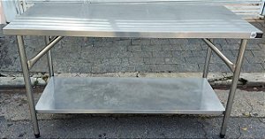 Mesa 100% Inox 1,50 mt. com prateleira Lisa [Usada]