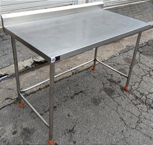 Mesa 100% Inox 1,30 mt. com Encosto grande {9,5 cm.} [usada]