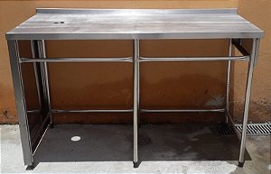 Mesa de Inox Reforçada - C/ furo para Detritos - 1,60cm [Usada]