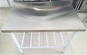 Mesa tampo Inox com pés brancos de ferro - 1m [Nova]