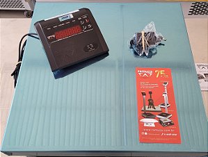 Balança digital com plataforma capacidade 300 kg - DP300 110V/220V [Nova - Sem uso]