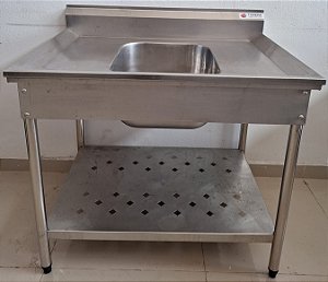 Pia com Cuba central Totalmente Inox com prateleira inferior gradeada 1 mt - Topema [Usada]