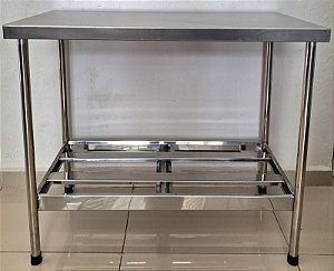 Mesa / Bancada de Inox com prateleira inferior gradeada - 1m x 50cm x 86cm (LxPxA) [Usado]