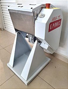 Amassadeira Semi Rápida Basculante 15 kg Am 15 Bivolt G Paniz [Seminova]