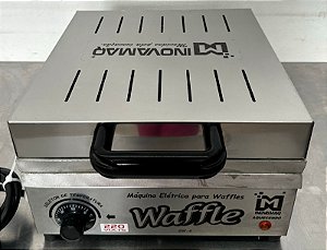 Maquina Waffle Inovamaq 220v 4 cavidades com estrutura em aço inoxidável [Seminova]