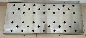 Prateleira Perfurada Elevada Com mãos francesas 1m x 40cm - Topema [Usada]