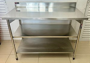 Bancada / Mesa de Aço Inox com 02 Prateleiras Inferiores Lisa - 1.25m x 60cm x 90cm Promaq [Usada]