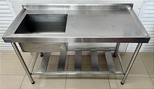 Bancada / Pia com Cuba Lado Esquerdo Totalmente de Inox com Prateleira Inferior Gradeada 1.40x90x60cm - Nortinox [Usada]