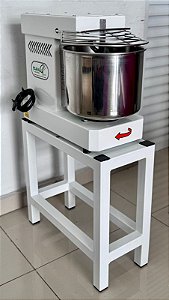 Amassadeira Espiral AM-08 220V Monofásico 08Kg - FamaG [Seminova] *Acompanha Cavalete