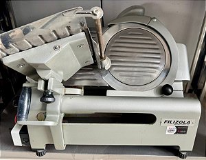 Cortador/Fatiador de Frios Filizola 101S * Com Sistema NR12 [Usado]